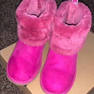 Hot pink Ugg’s